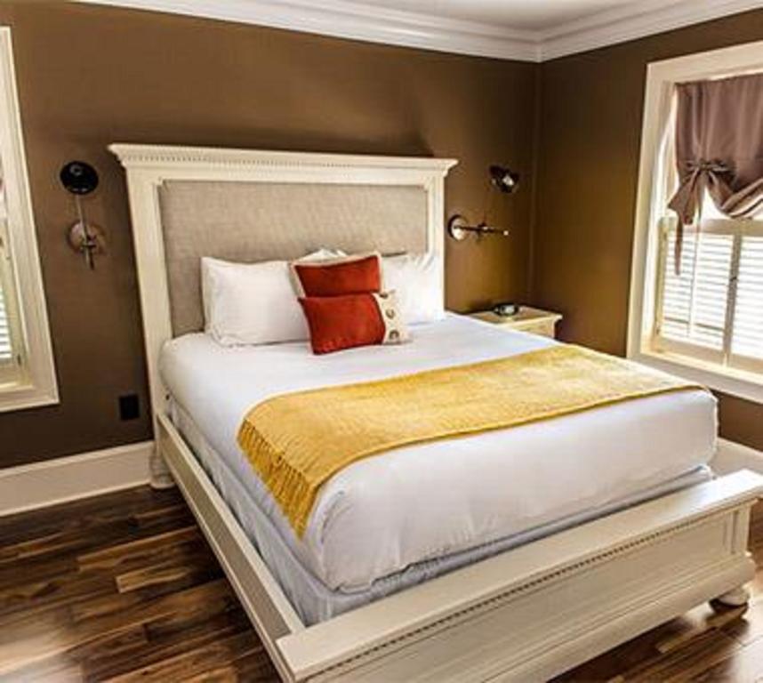 Logan Inn New Hope Zewnętrze zdjęcie